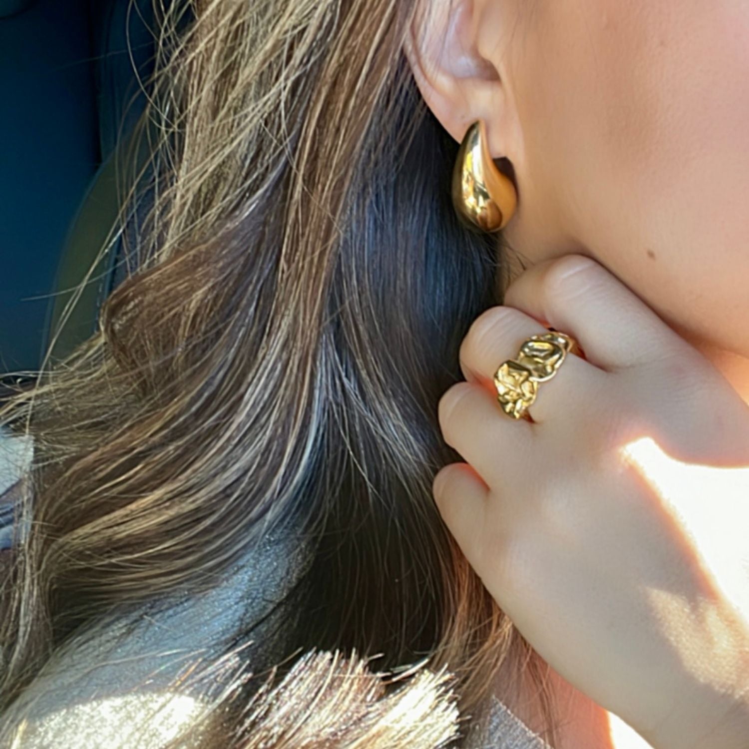 Gold Abstract Ring – Olivia Le