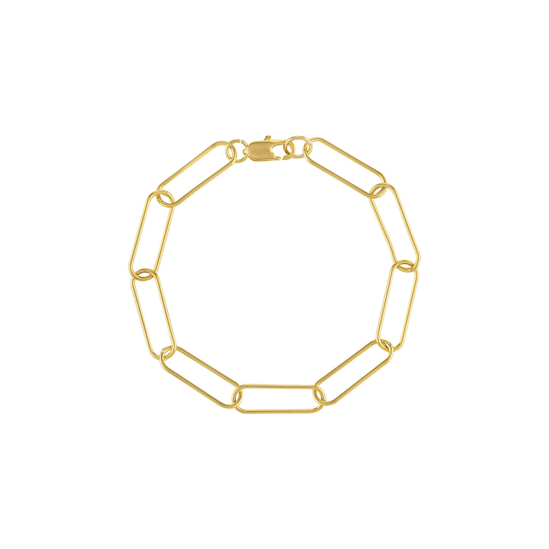 Olivia Le Cara Paper clip bracelet made with gold  plated thin paper clip links adjoined with a lobster clasp finish